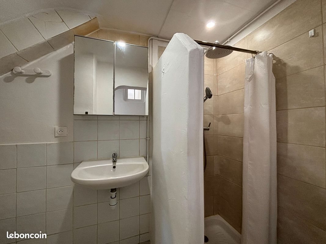 Appartement à louer, 28m², L'Isle-sur-la-Sorgue