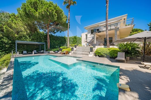 Maison 6 pièces 260 m² · à Vallauris · 260 m² · 3 390 000 €