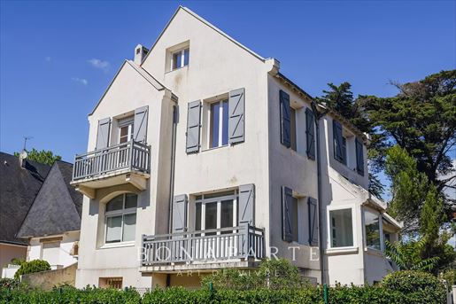 Maison 9 pièces 250 m² · à La Baule-Escoublac · 250 m² · 1 760 000 €