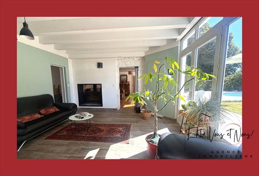 Maison 10 pièces 242 m² · à Sauveterre-de-Guyenne · 242 m² · 314 000 €