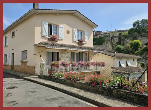 Maison 13 pièces 313 m² · à La Réole · 313 m² · 344 000 €