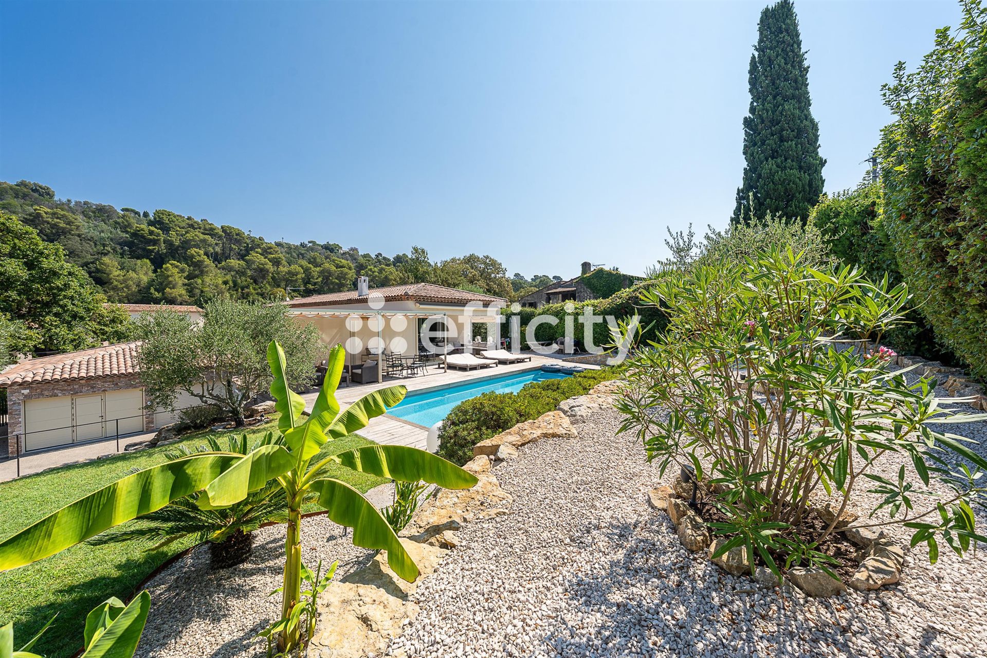 Maison à vendre, 225m², La Roquette-sur-Siagne