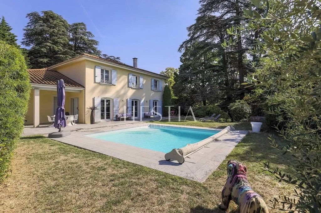 Maison à vendre, 228m², Vourles