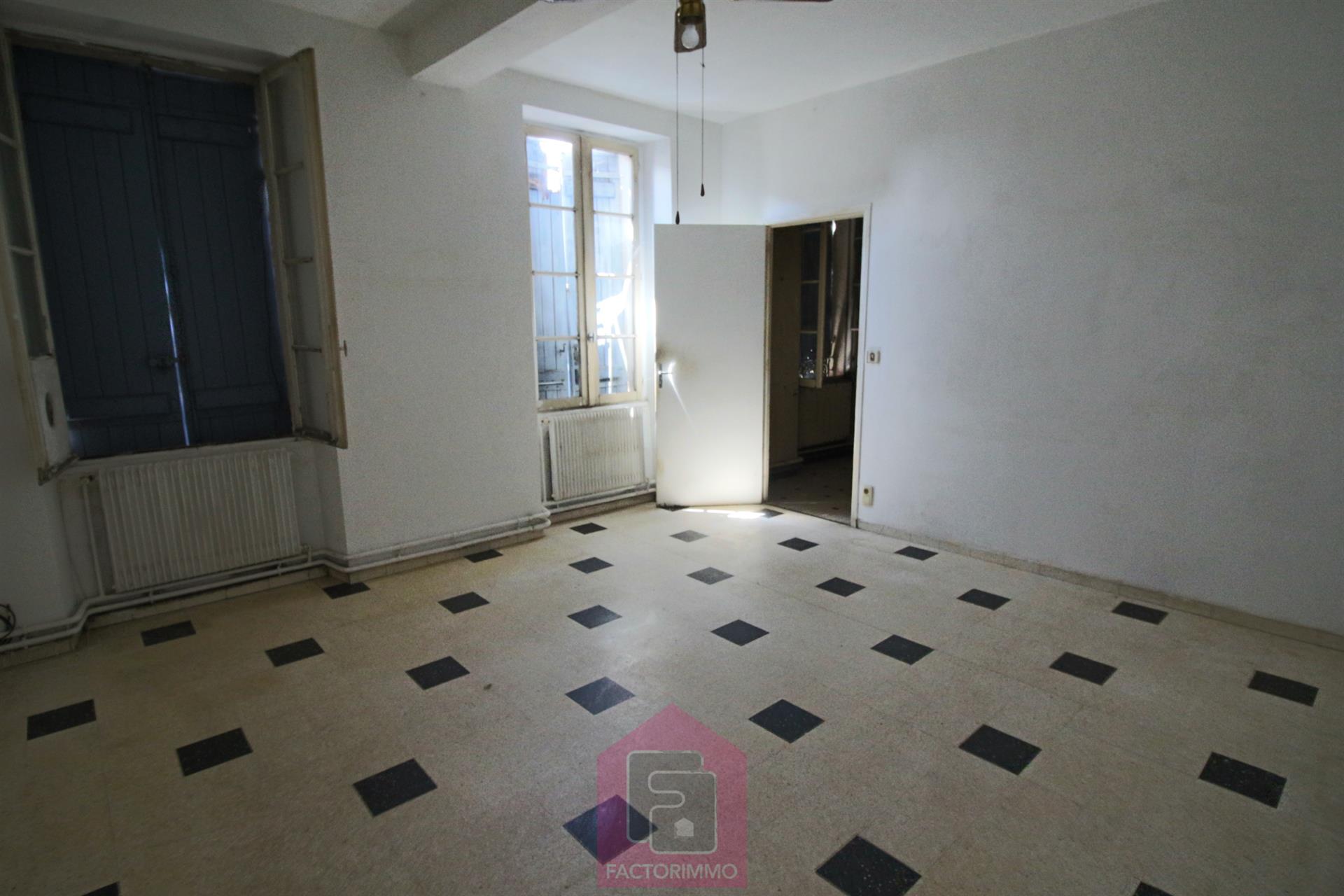 Maison à vendre, 300m², Puy-l'Evêque