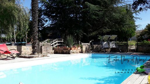 Maison 9 pièces 235 m² · à Saint-Pierre-de-Mons · 235 m² · 515 000 €