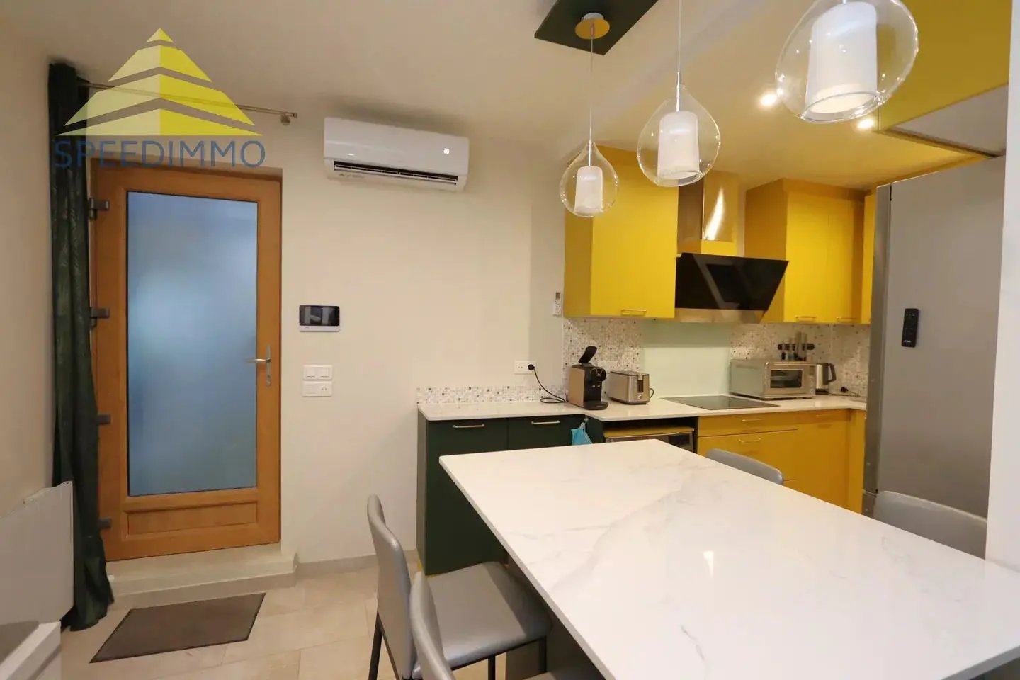 Appartement à louer, 27m², Mandres-les-Roses