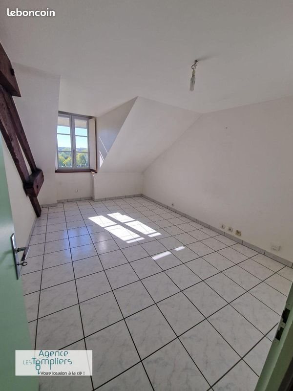 Appartement à louer, 46m², Dole
