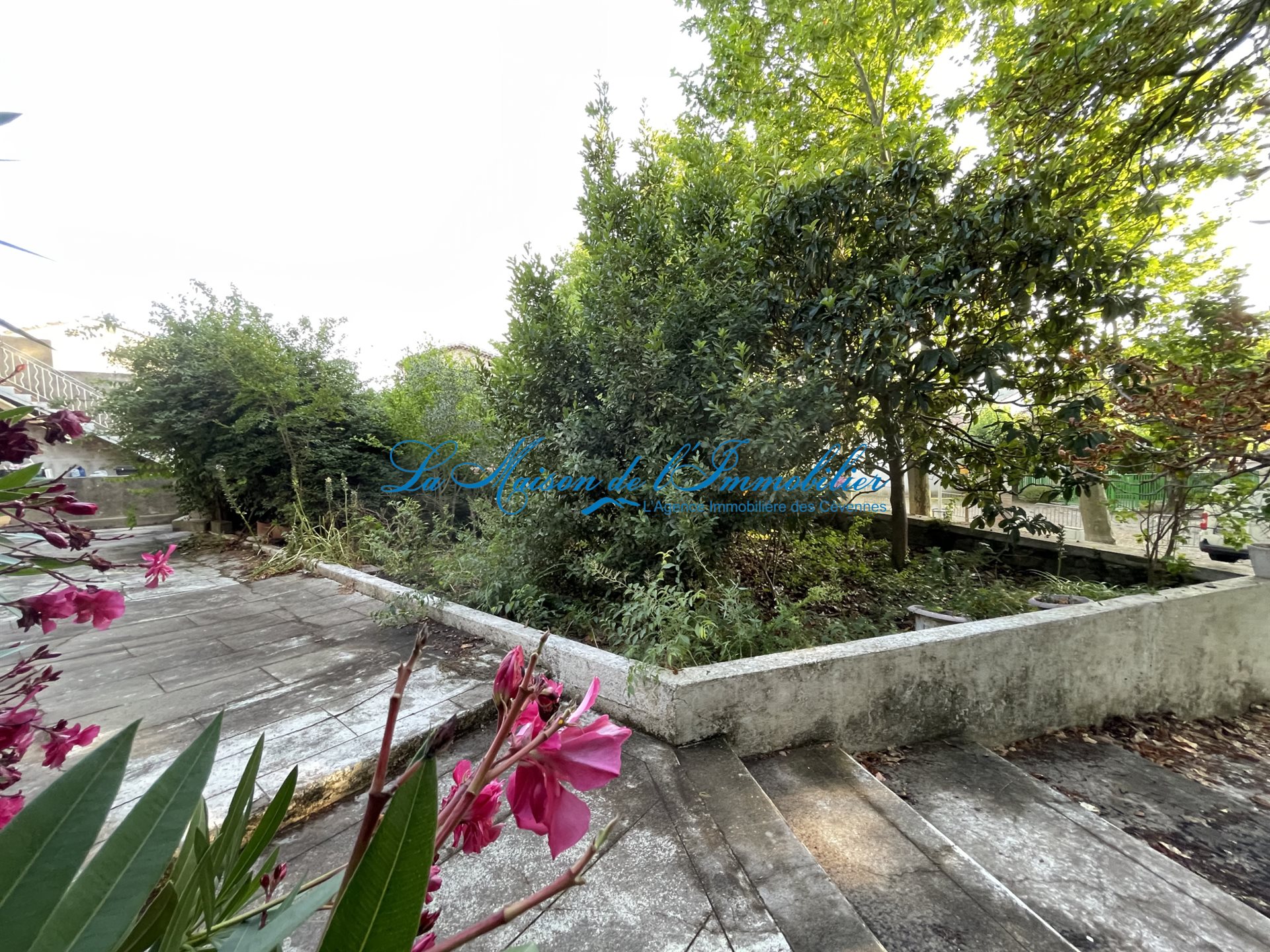 Maison à vendre, 235m², Saint-Théodorit