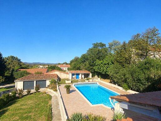 Maison 6 pièces 156 m² · à Lézan · 156 m² · 399 000 €