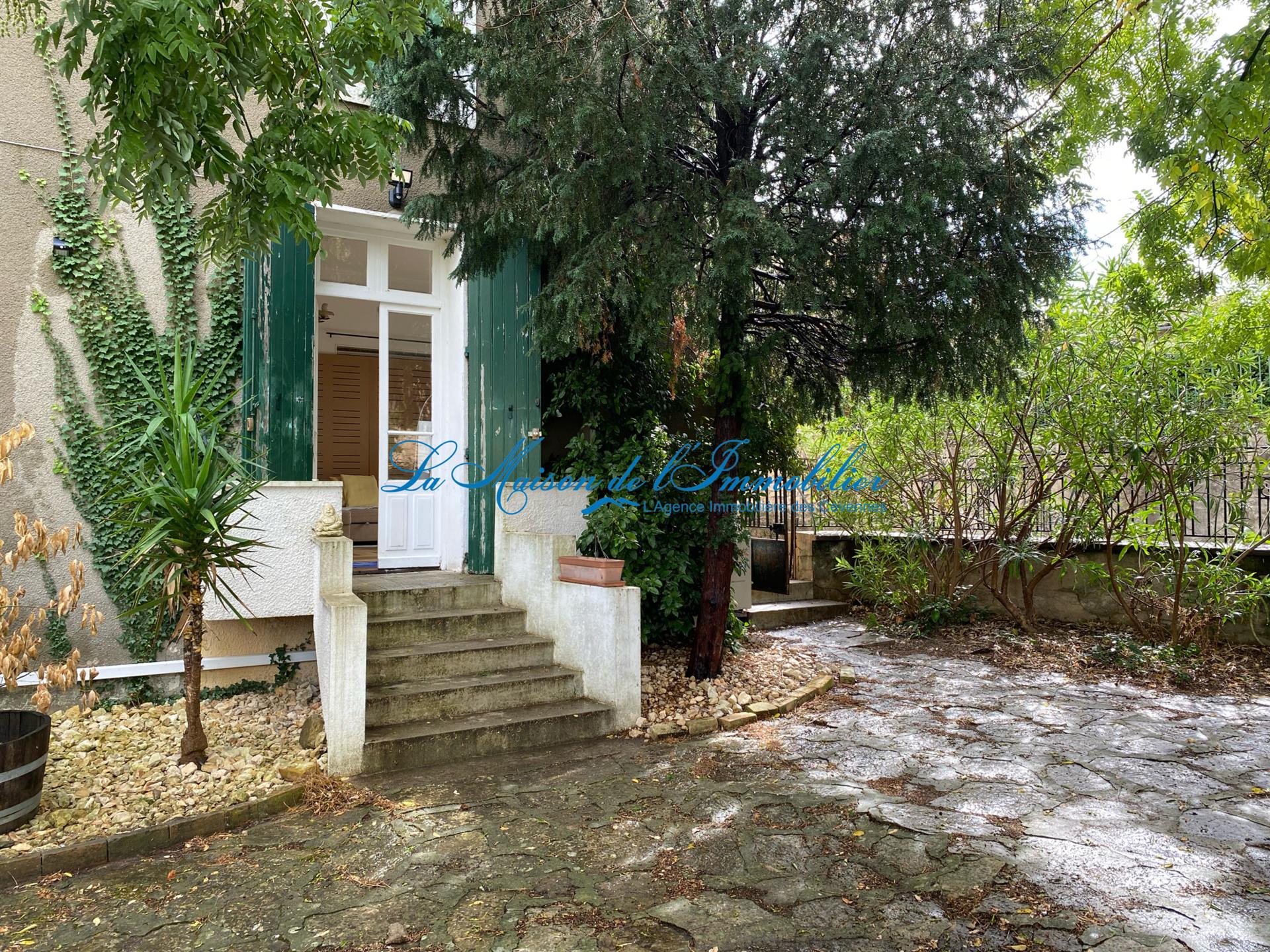 Maison à vendre, 130m², Canaules-et-Argentières