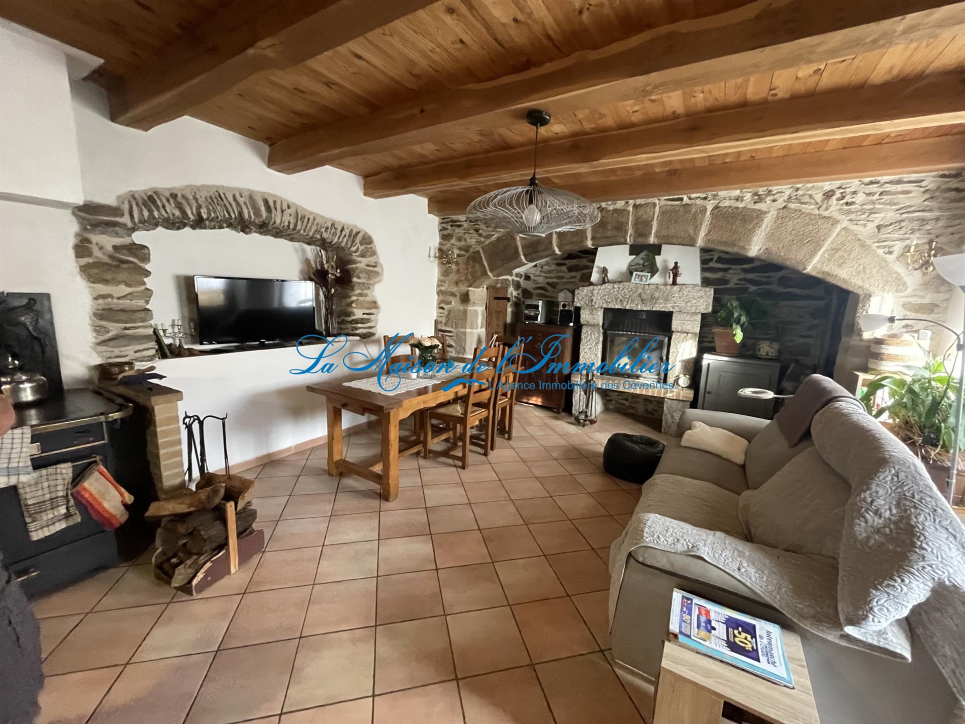 Maison à vendre, 148m², Sénéchas