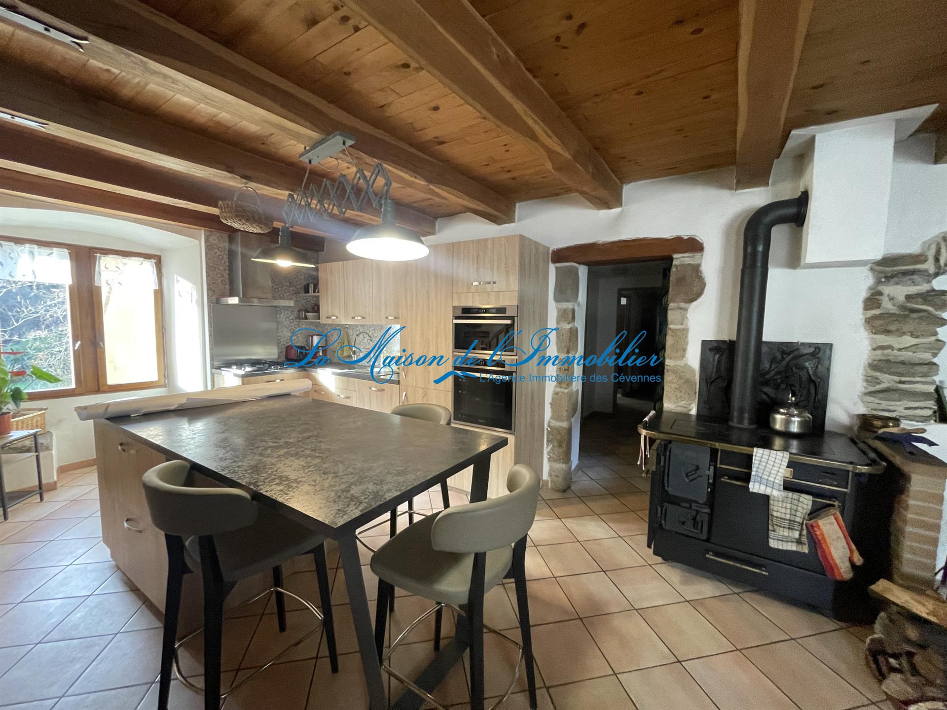 Maison à vendre, 148m², Sénéchas