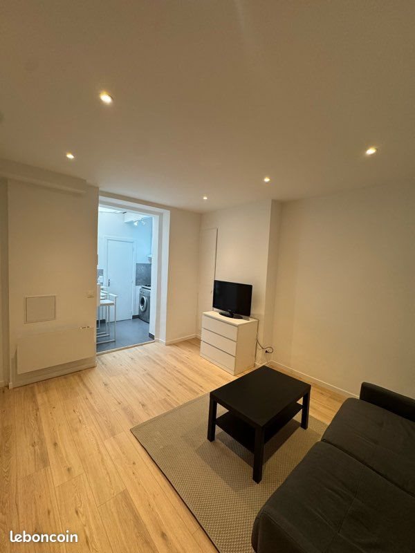 Appartement à louer, 21m², Saint-Mandé