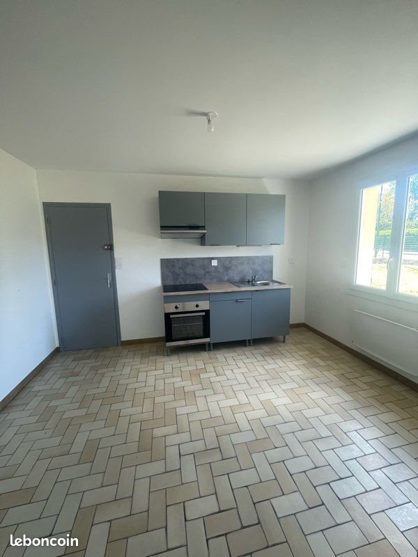Maison à louer, 86m², Préval