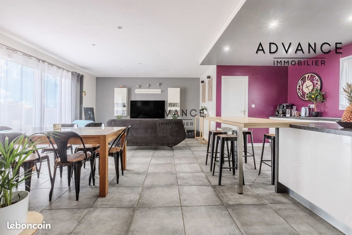 Maison à vendre, 4m², Vernet
