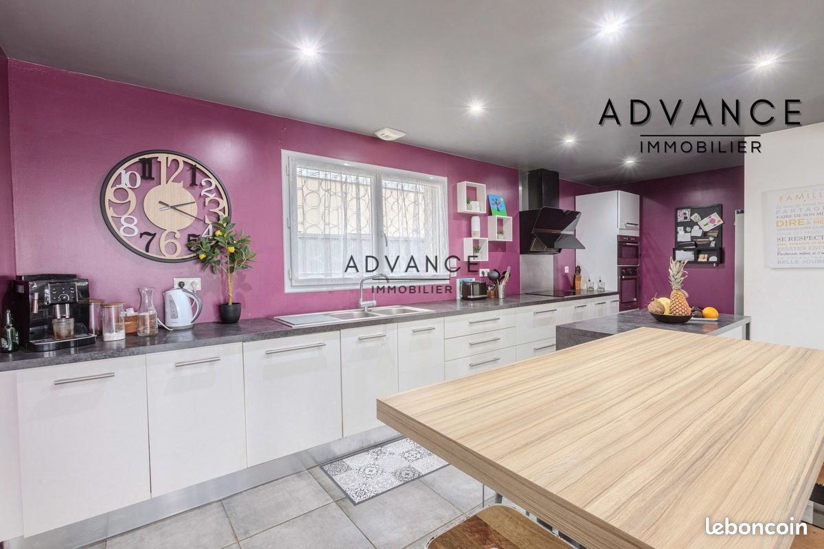 Maison à vendre, 4m², Vernet