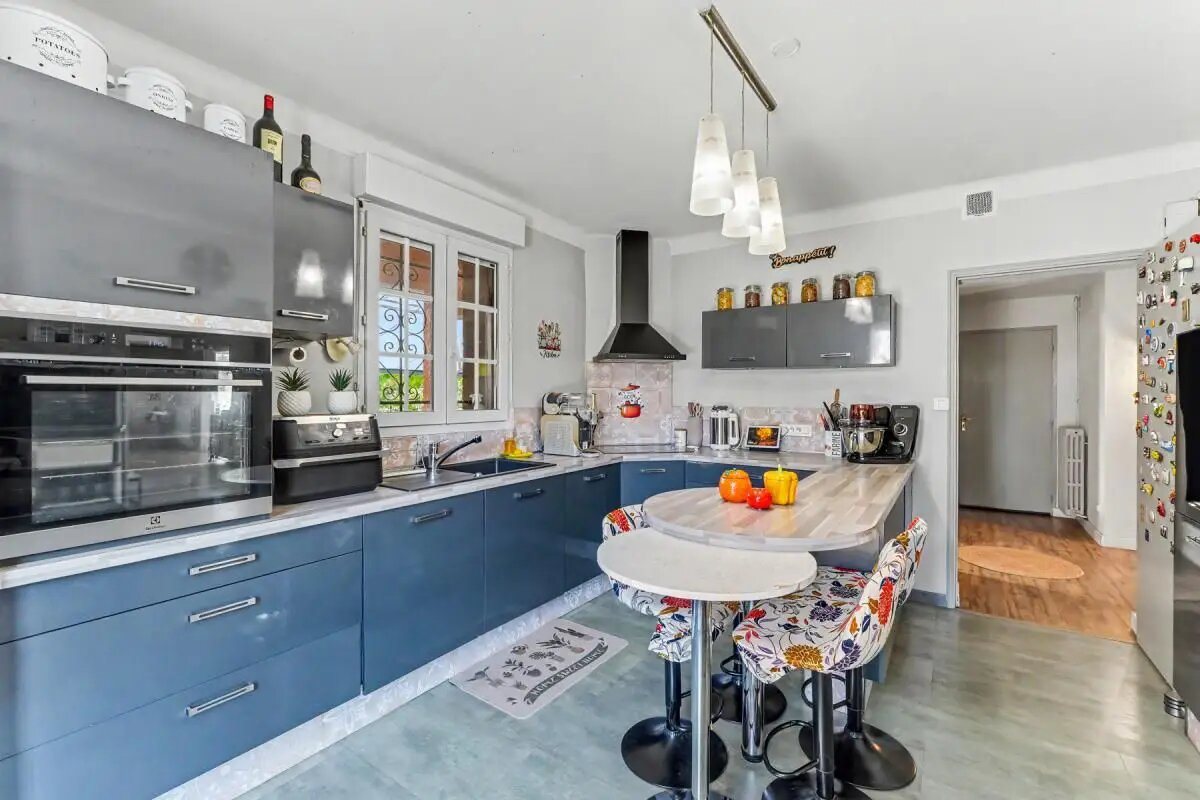 Maison à vendre, 260m², L'Honor-de-Cos