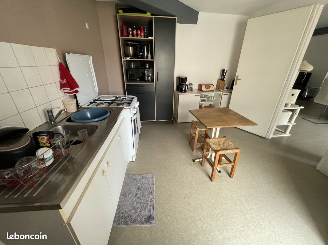 Appartement à louer, 92m², Saintes