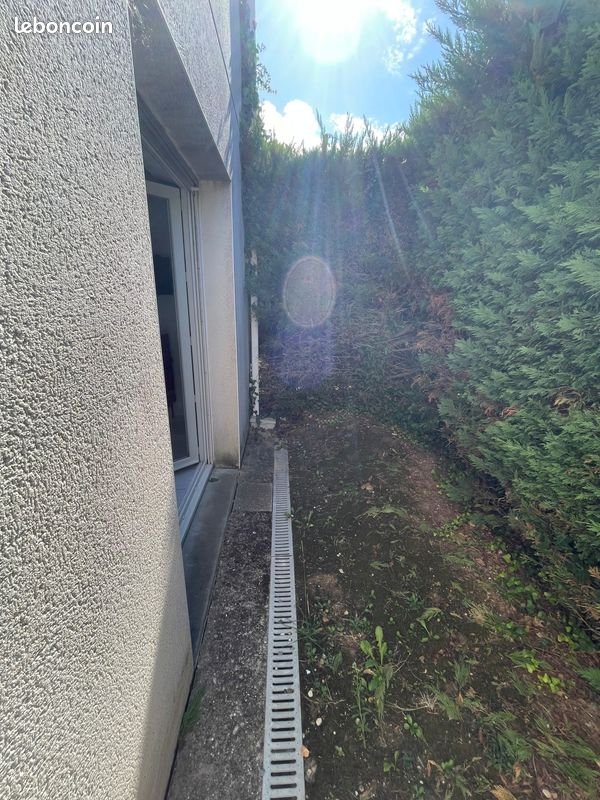 Appartement à louer, 24m², Saintes