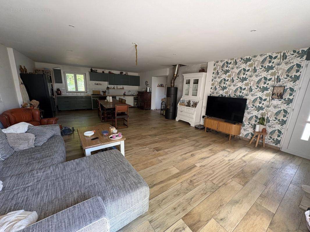 Maison à vendre, 116m², Bendejun