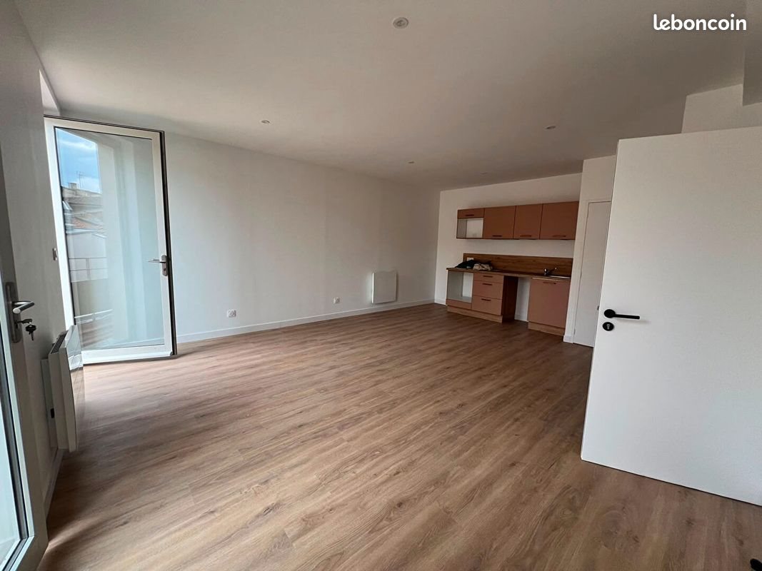 Appartement à louer, 43m², Niort
