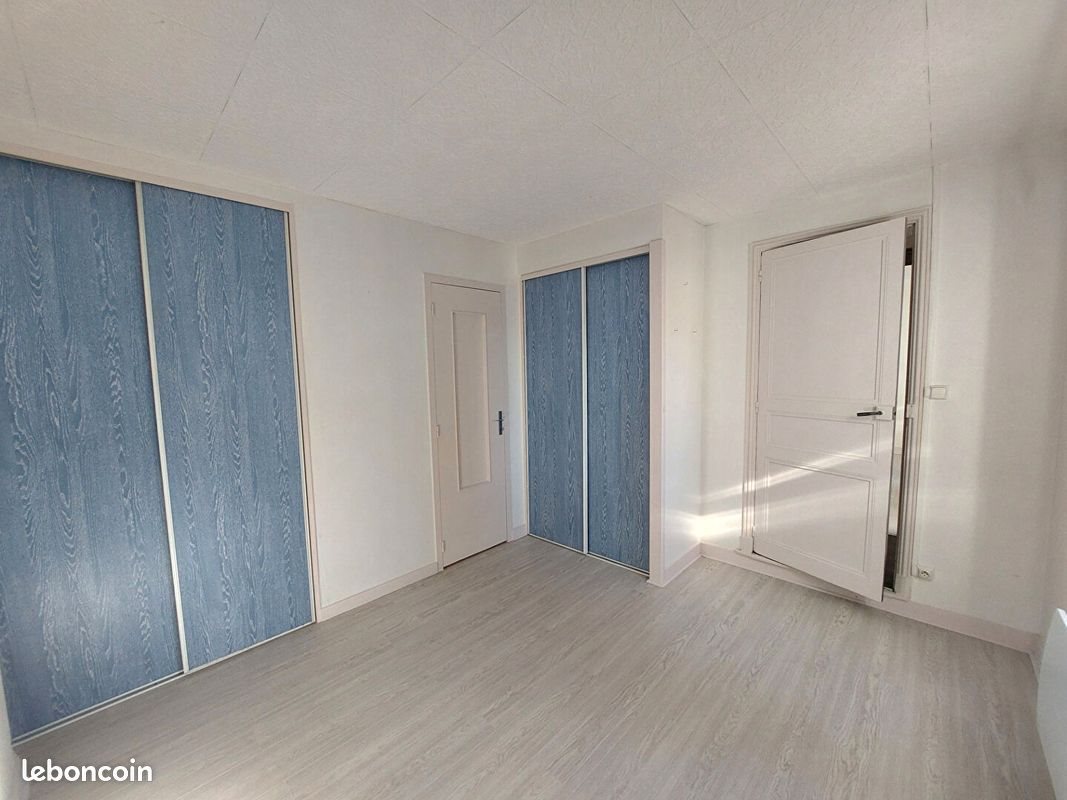 Maison à louer, 47m², Saintes