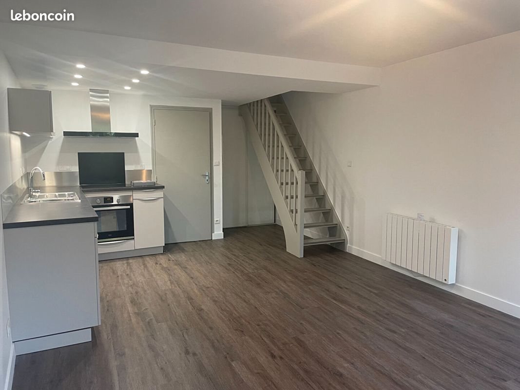 Appartement à louer, 43m², Saintes