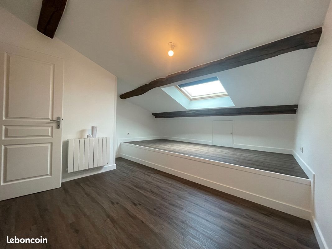 Appartement à louer, 43m², Saintes