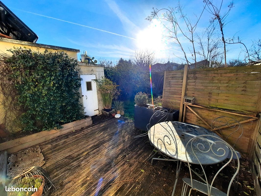 Maison à vendre, 70m², Saintes