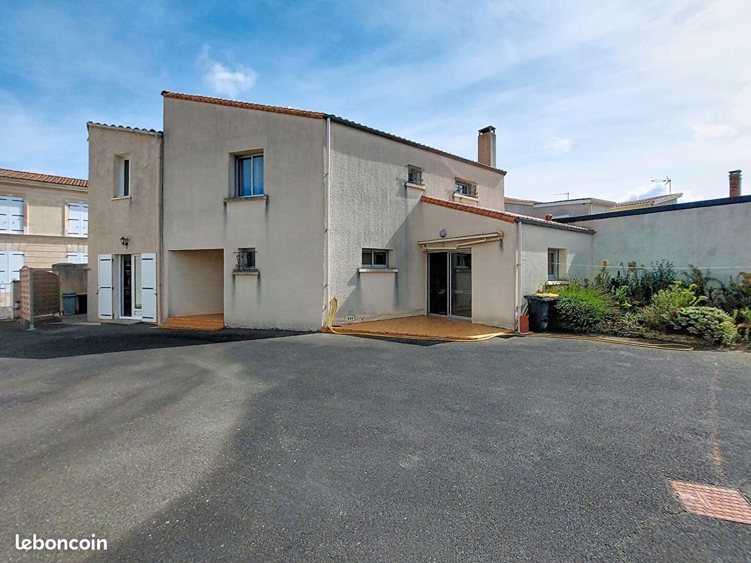 Maison à vendre, 242m², La Tremblade