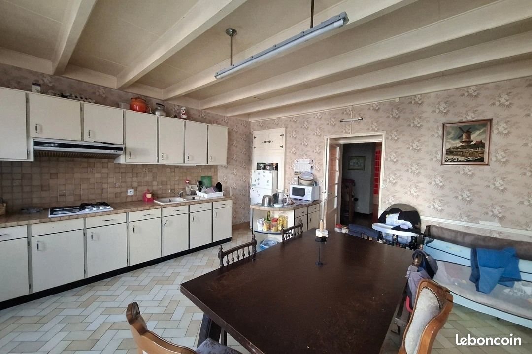 Maison à vendre, 230m², Beauvais-sur-Matha
