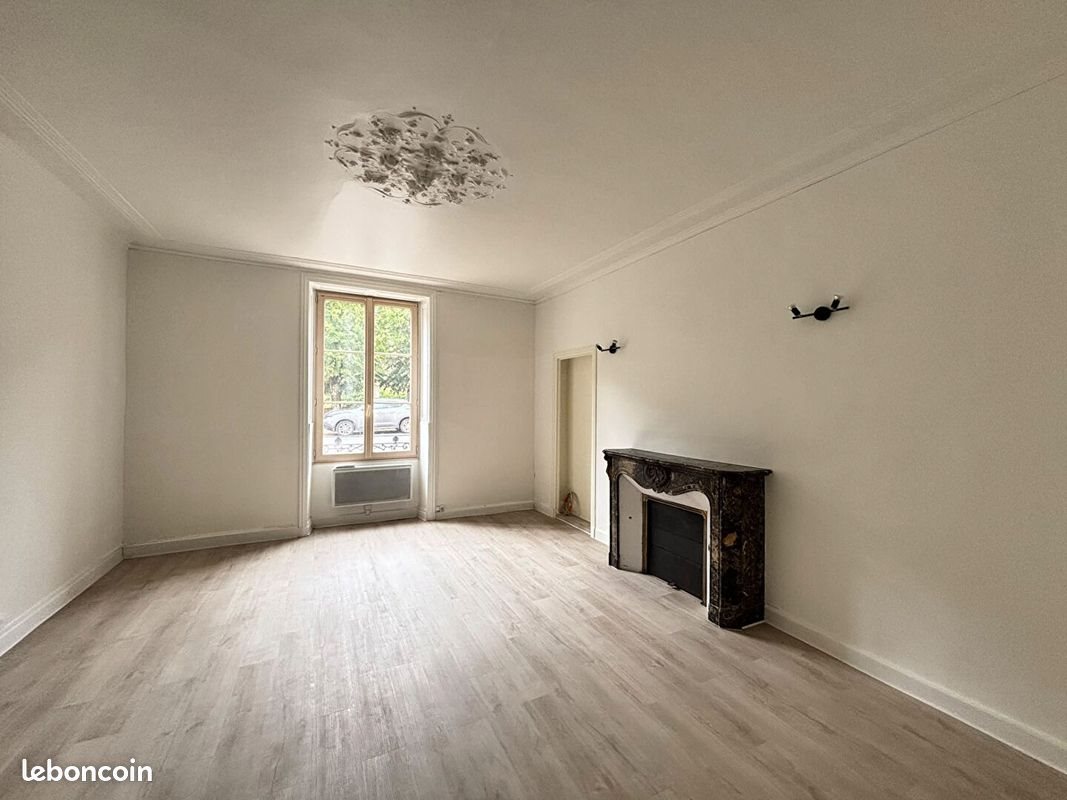 Appartement à louer, 75m², Saint-Maixent-l'École