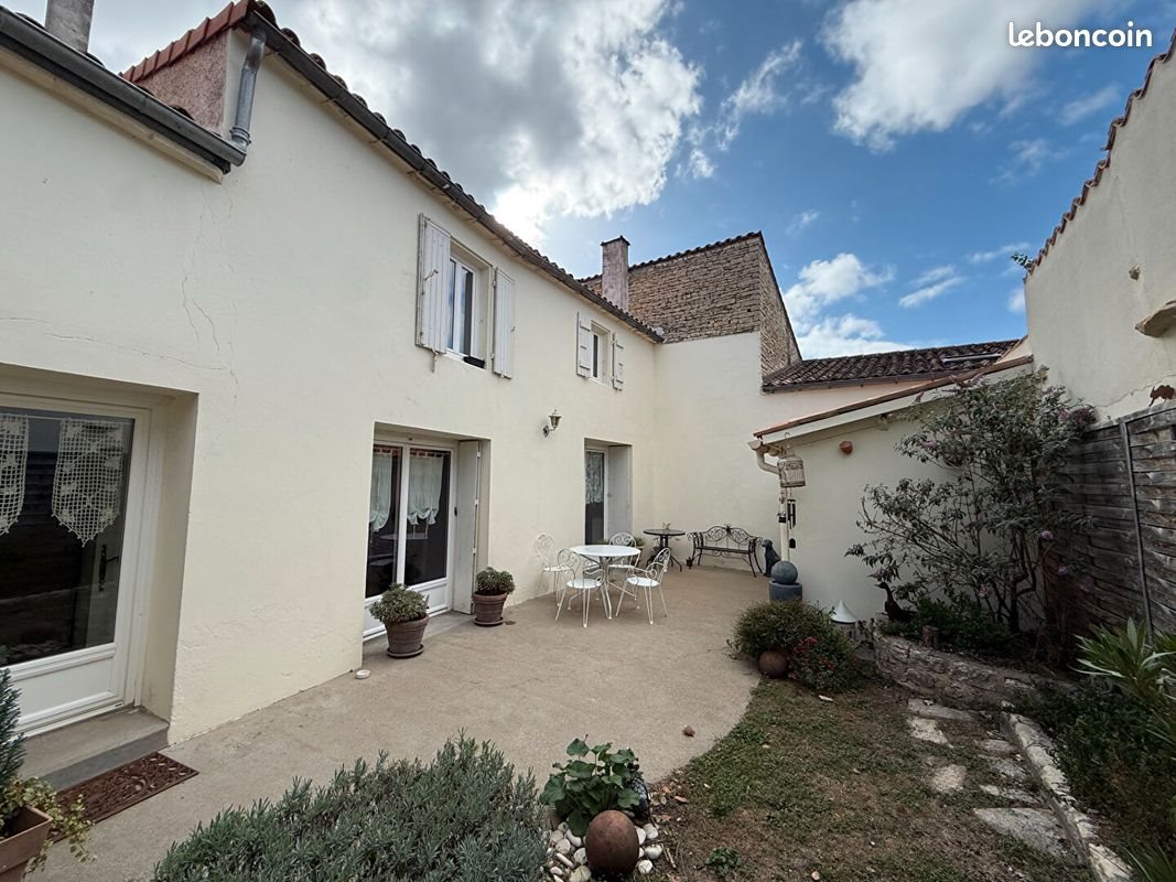 Maison à vendre, 186m², Courçon