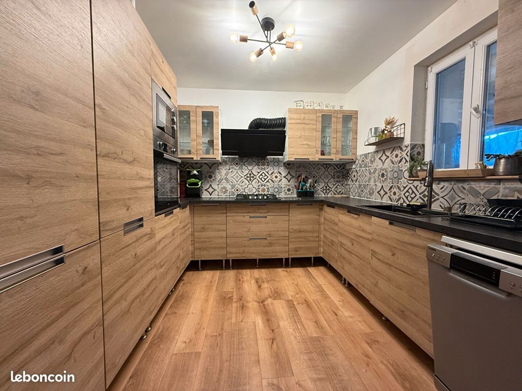 Maison à vendre, 136m², Saint-Pierre-d'Amilly
