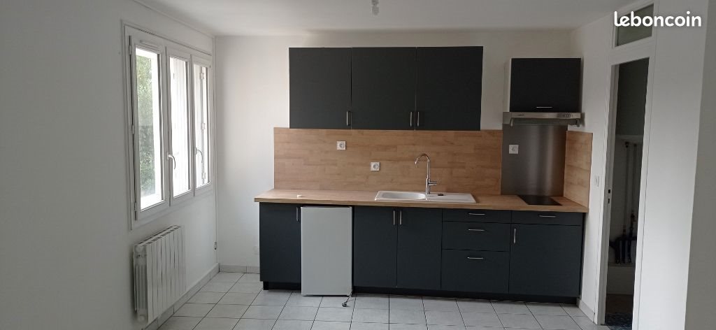 Appartement à louer, 28m², Niort