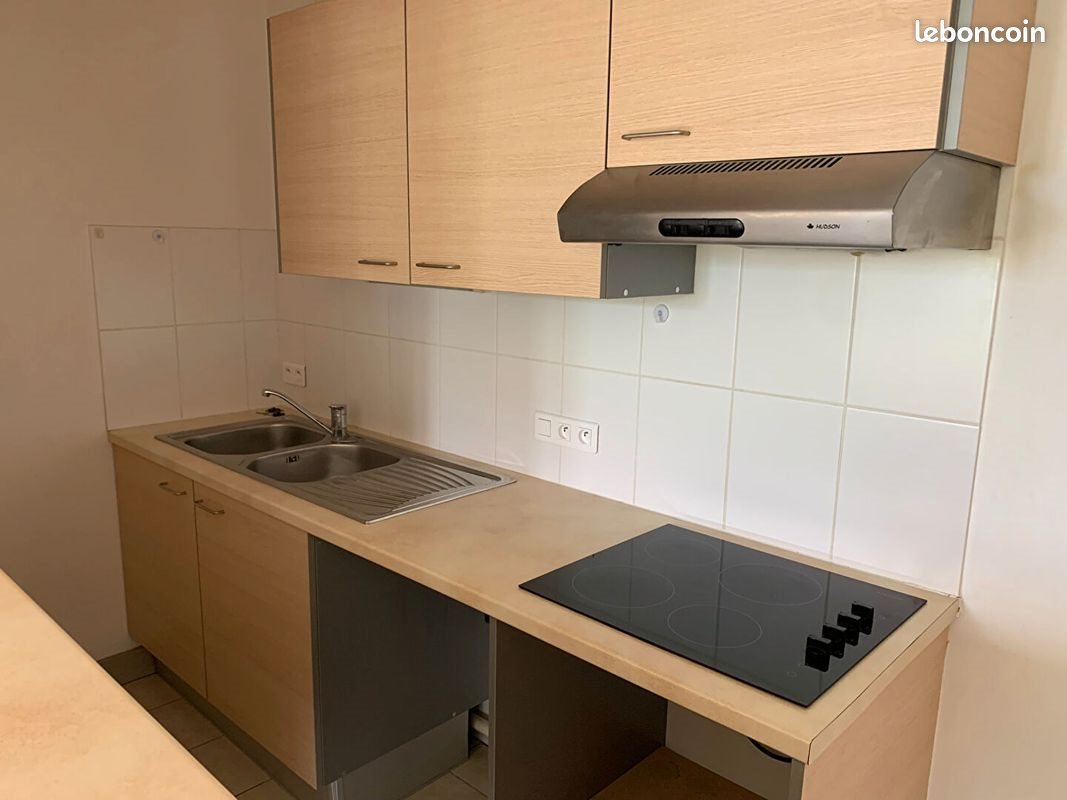 Appartement à louer, 74m², Saintes