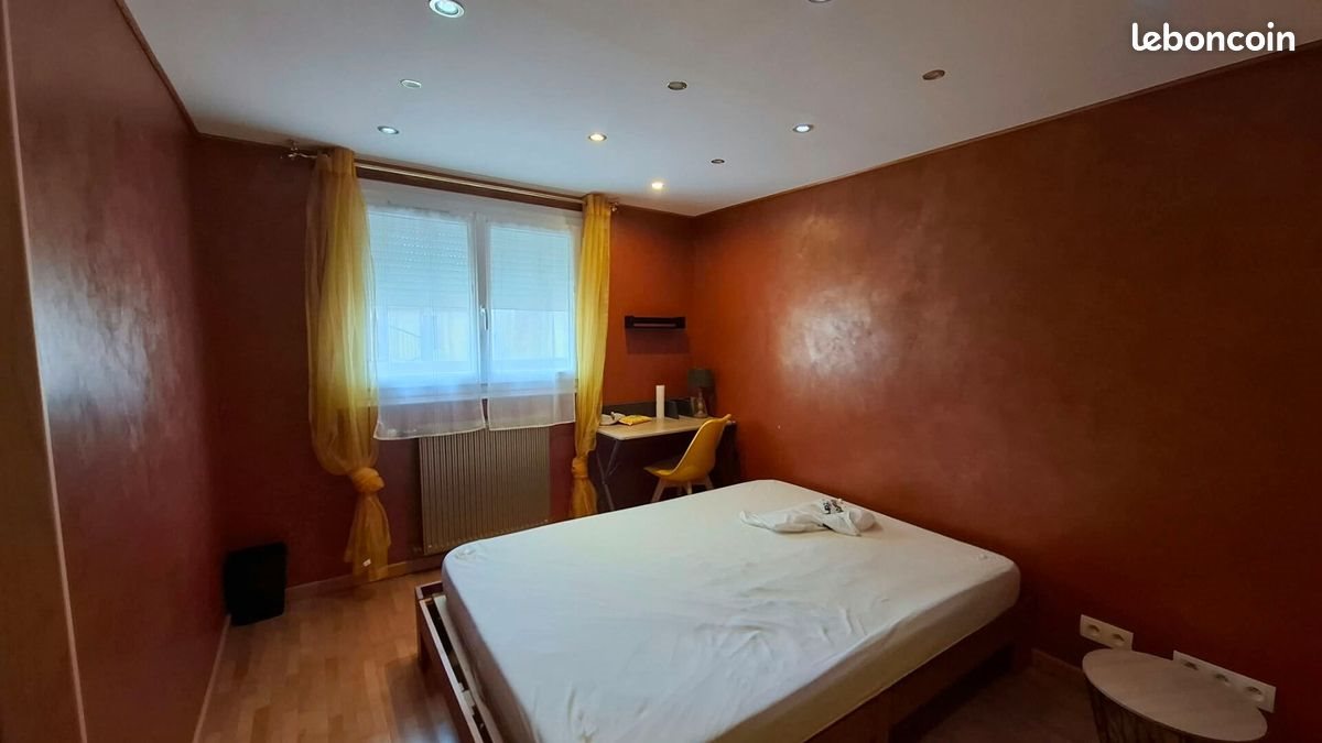 Maison à louer, 146m², Thouars