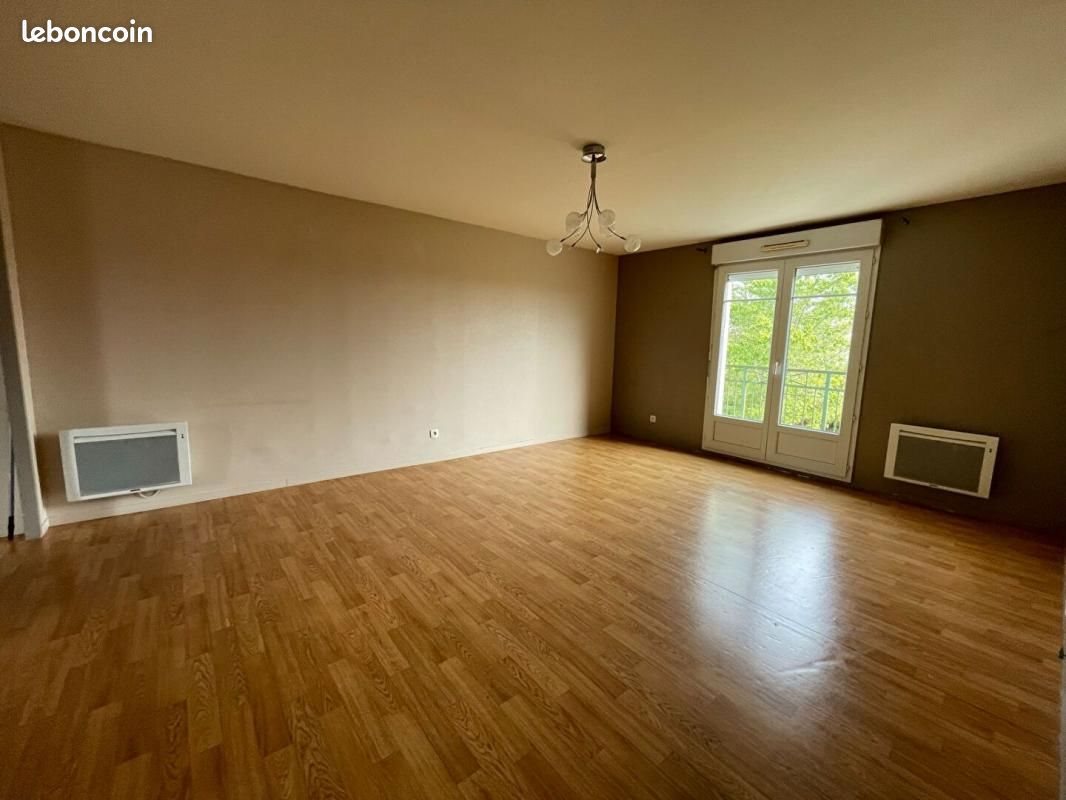 Appartement à louer, 62m², Saint-Jean-de-la-Ruelle
