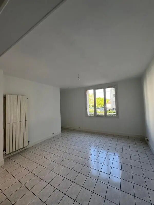Appartement à louer, 57m², Saint-Jean-de-la-Ruelle