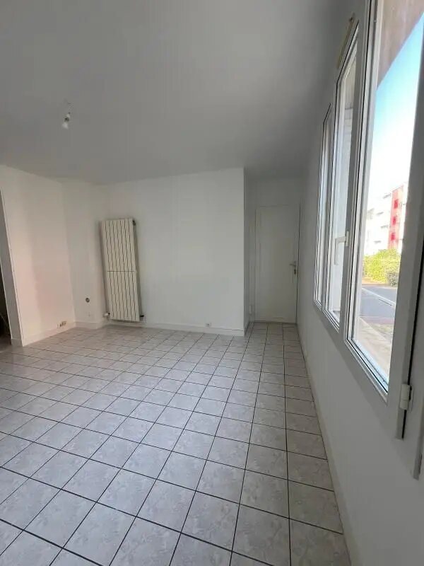 Appartement à louer, 57m², Saint-Jean-de-la-Ruelle