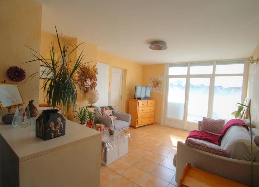 Appartement à vendre, 65m², Saint-Jean-de-la-Ruelle