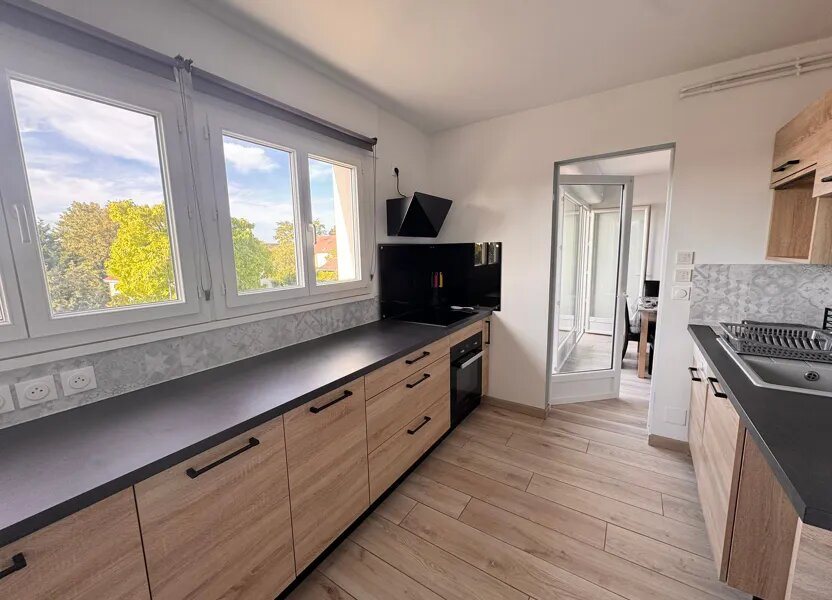 Appartement à louer, 66m², Saint-Jean-de-la-Ruelle