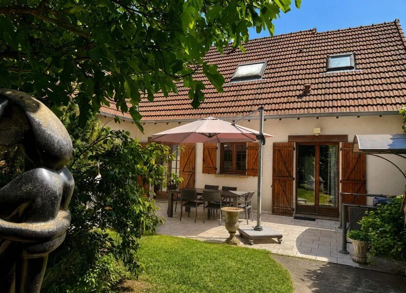 Maison à vendre, 167m², Cléry-Saint-André