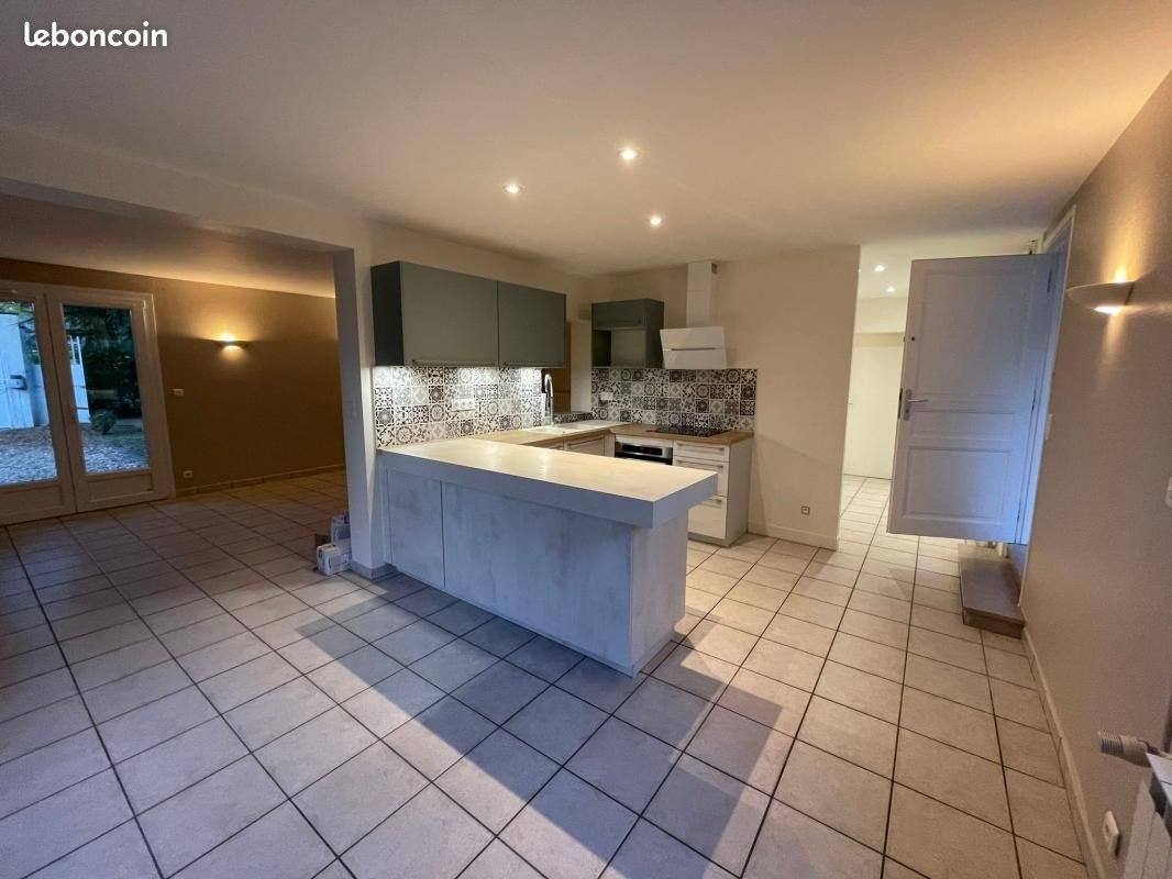 Appartement à louer, 94m², Olivet