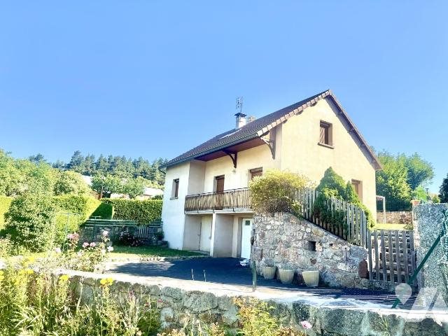 Maison à louer, 107m², Saint-Alban-sur-Limagnole