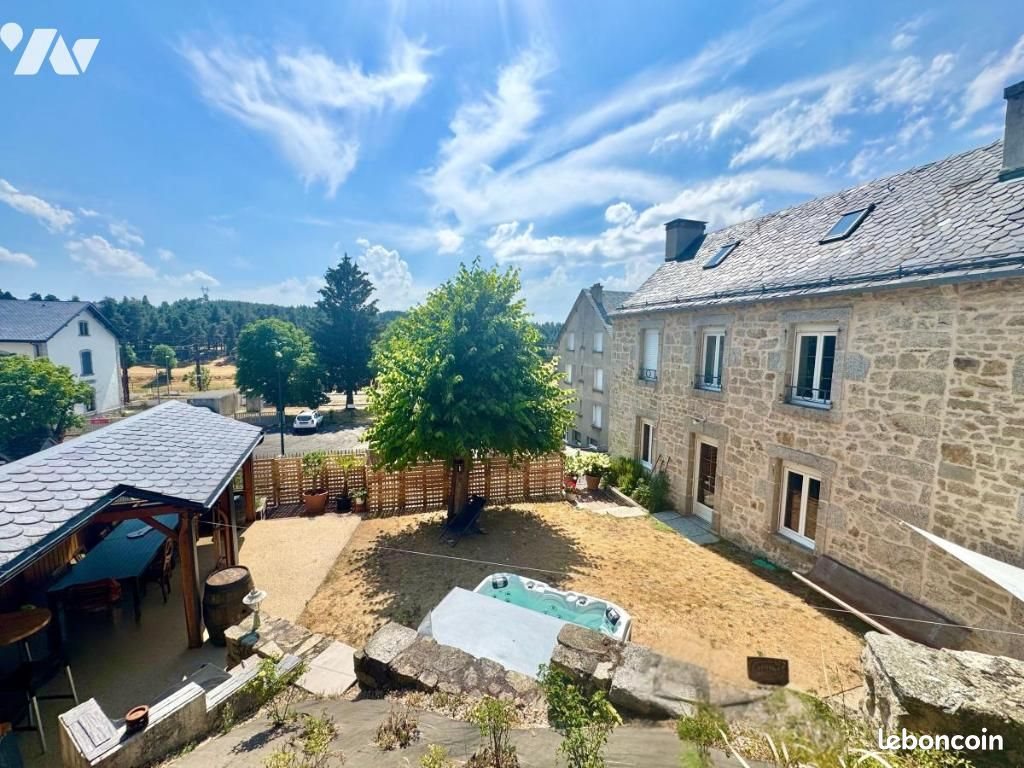 Maison à vendre, 107m², Aumont-Aubrac