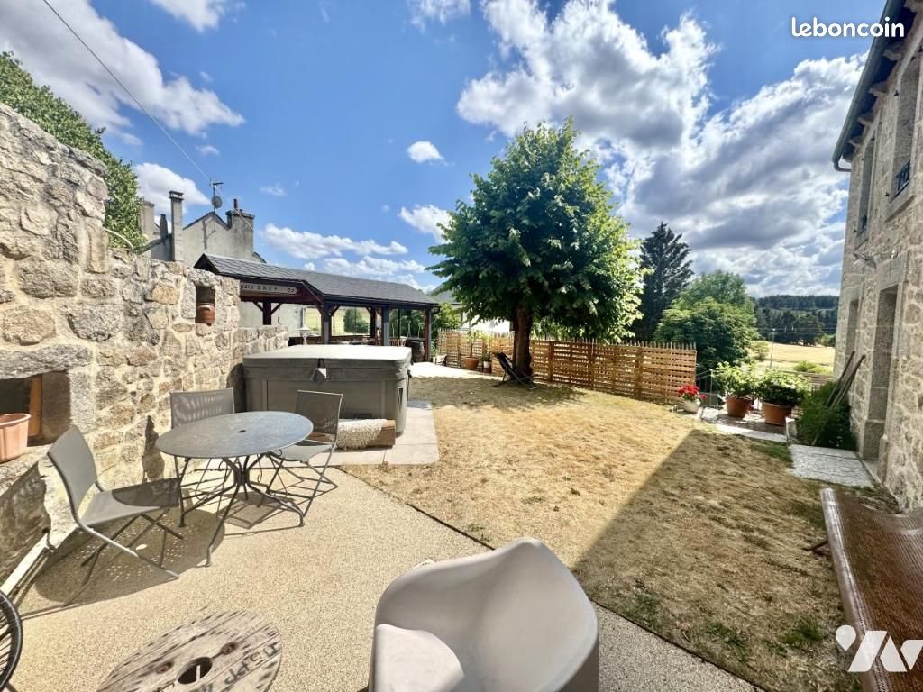 Maison à vendre, 107m², Aumont-Aubrac