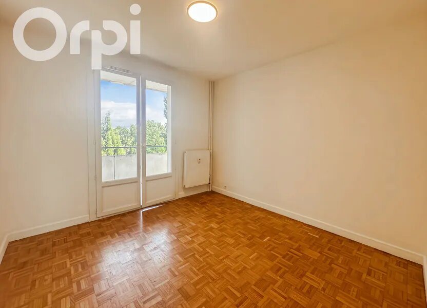 Appartement à louer, 61m², Aubenas