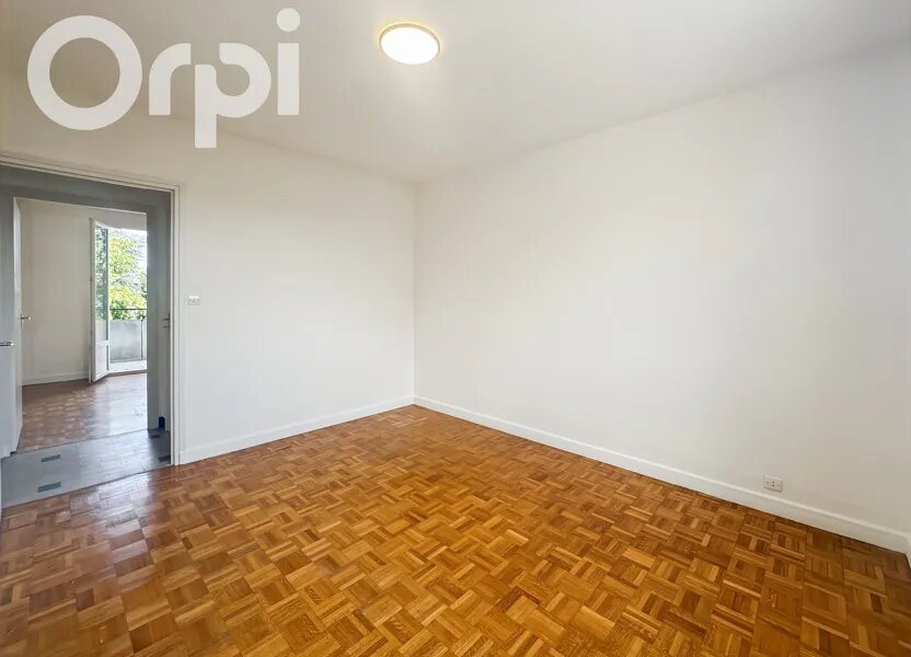 Appartement à louer, 61m², Aubenas