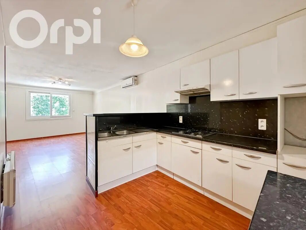 Appartement à louer, 59m², Thueyts